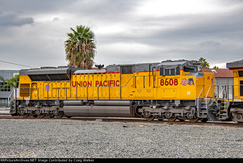 UP 8608 - Anaheim CA - 12/04/22